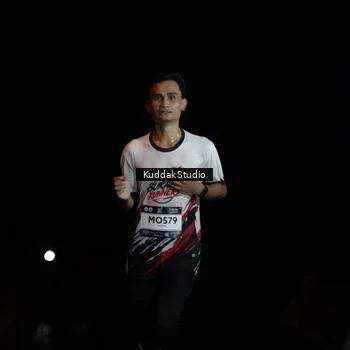 Runner Photo 7637591