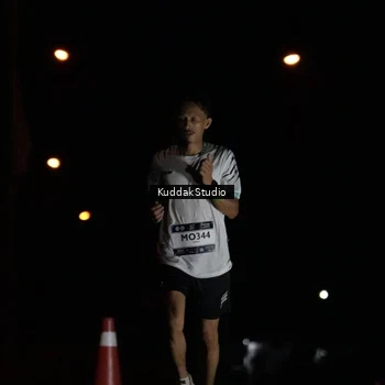 Runner Photo 7637682