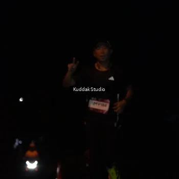 Runner Photo 7637683