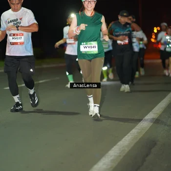 Runner Photo 7637716
