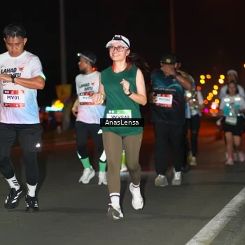 Runner Photo 7637719
