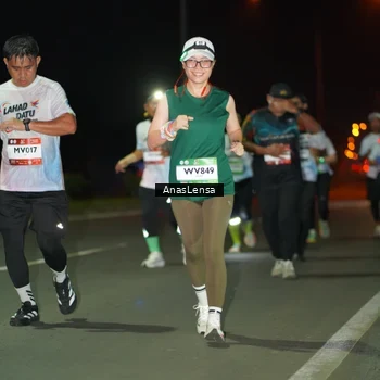 Runner Photo 7637723