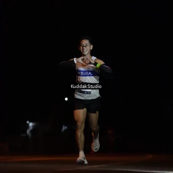 Runner Photo 7637732
