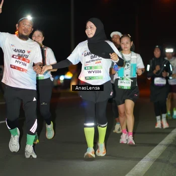 Runner Photo 7637744