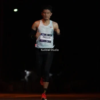 Runner Photo 7637781