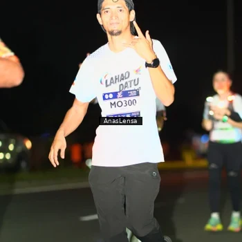 Runner Photo 7637800