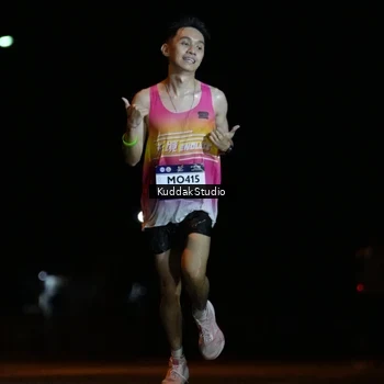 Runner Photo 7637801