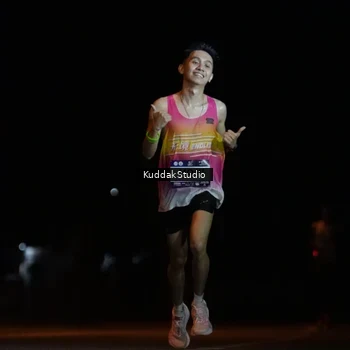 Runner Photo 7637810