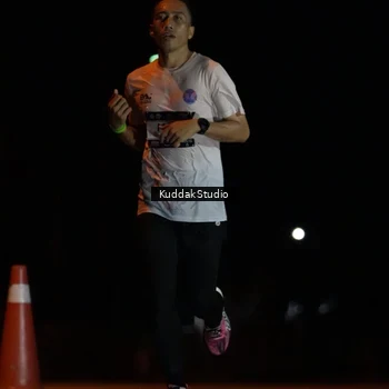Runner Photo 7637811