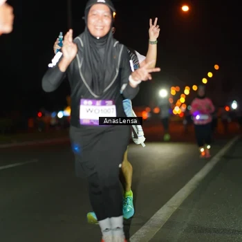 Runner Photo 7637861