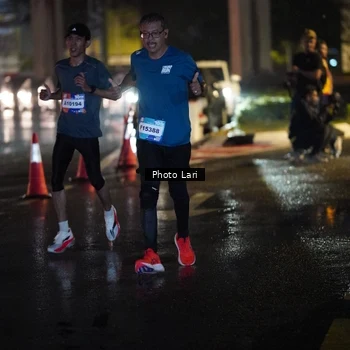 Runner Photo 7637865