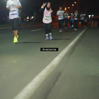 Runner Photo 7637880