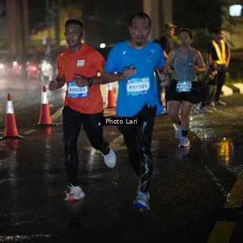 Runner Photo 7637885