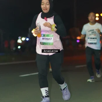 Runner Photo 7637887