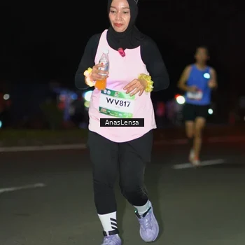 Runner Photo 7637892