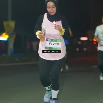 Runner Photo 7637894
