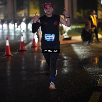 Runner Photo 7637906