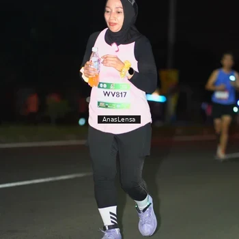 Runner Photo 7637910