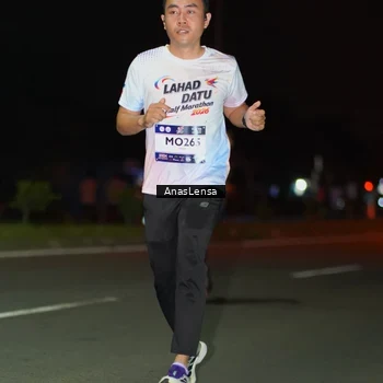 Runner Photo 7637913