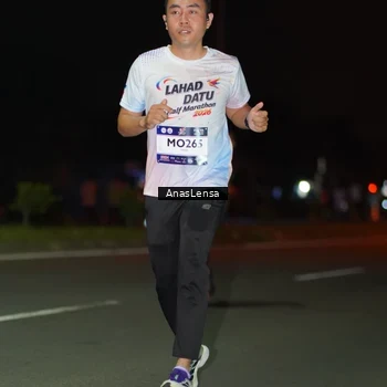 Runner Photo 7637916