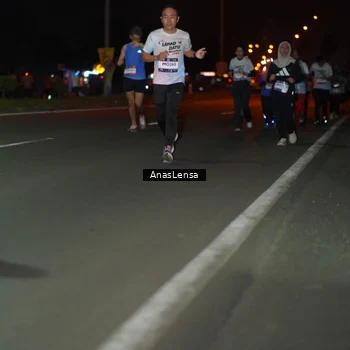 Runner Photo 7637919