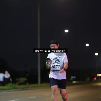 Runner Photo 7637920