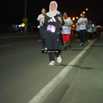 Runner Photo 7637937