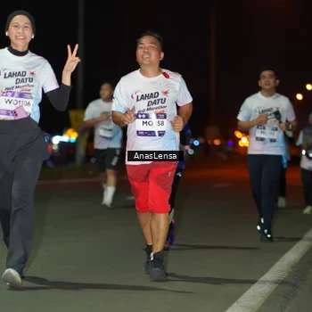 Runner Photo 7637943