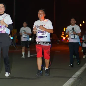 Runner Photo 7637953