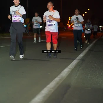 Runner Photo 7637962