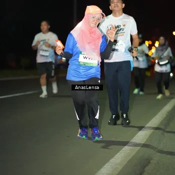 Runner Photo 7637964