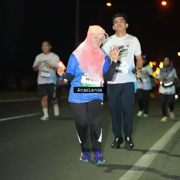 Runner Photo 7637968
