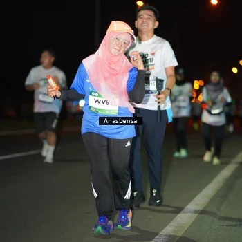 Runner Photo 7637971
