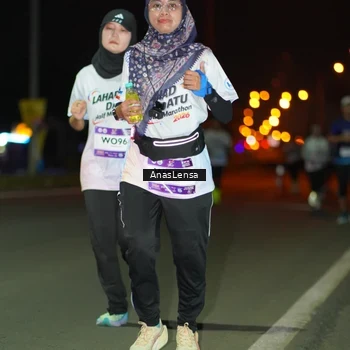 Runner Photo 7637983