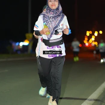 Runner Photo 7637993