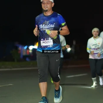 Runner Photo 7637996