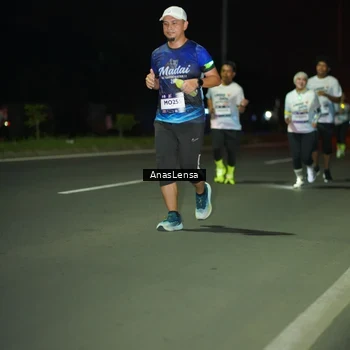 Runner Photo 7637997
