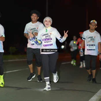 Runner Photo 7638021