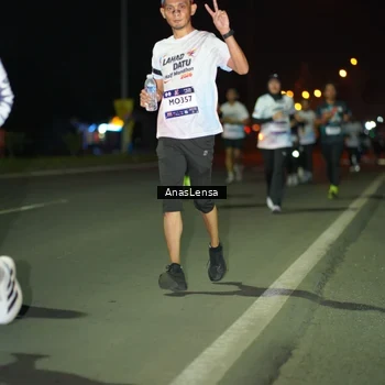 Runner Photo 7638022