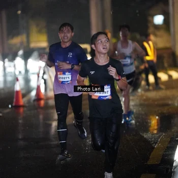 Runner Photo 7638045