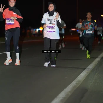 Runner Photo 7638055