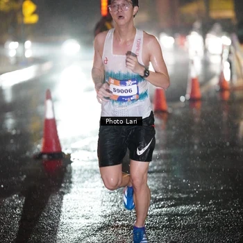 Runner Photo 7638060