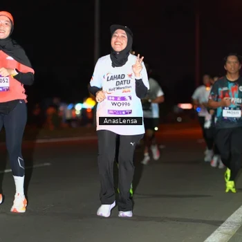 Runner Photo 7638062