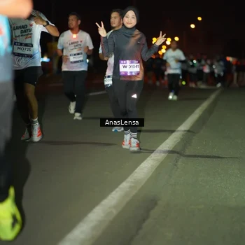 Runner Photo 7638071