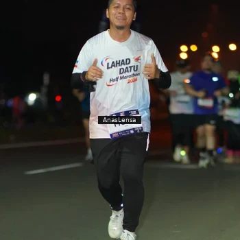 Runner Photo 7638078