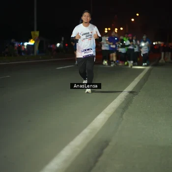 Runner Photo 7638079