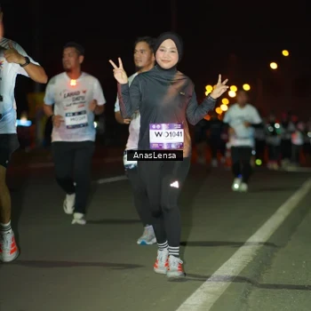 Runner Photo 7638080