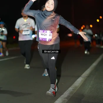 Runner Photo 7638082