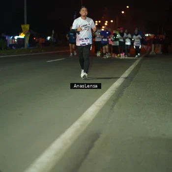 Runner Photo 7638083