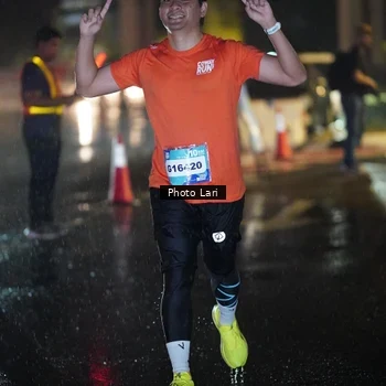 Runner Photo 7638092